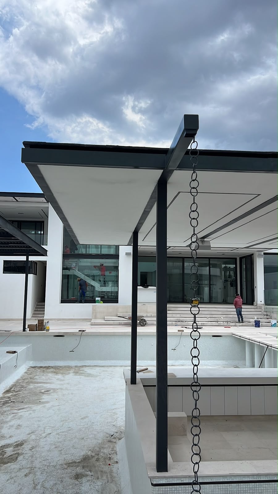 Pérgola con Cadena Pluvial
